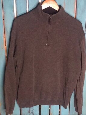 Woolrich gray quarter zip sweater size large
